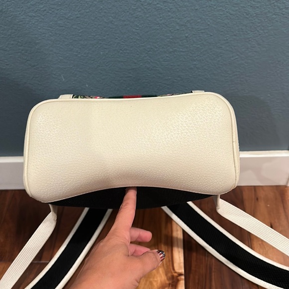 GUCCI 547965 Ophidia Flora Gg Supreme Canvas Backpack in GG Supreme Canvas - Picture 5 of 16